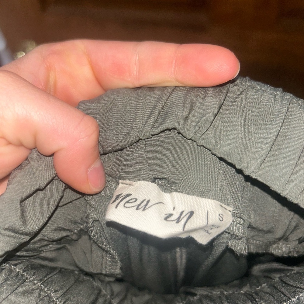 Joggers - Picture 2 of 3